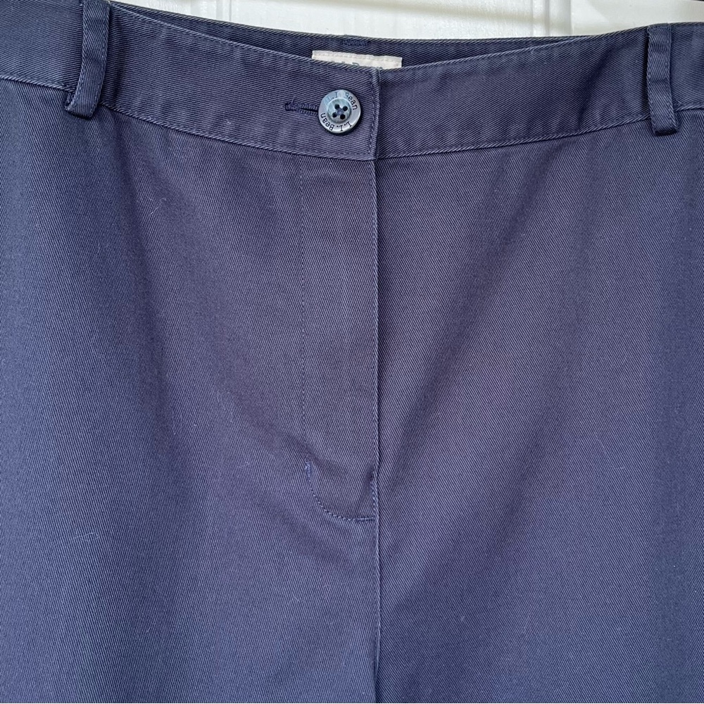 •L.L. Bean• Navy Blue Classic Fit Twill Pants - Size 14 - Picture 4 of 10